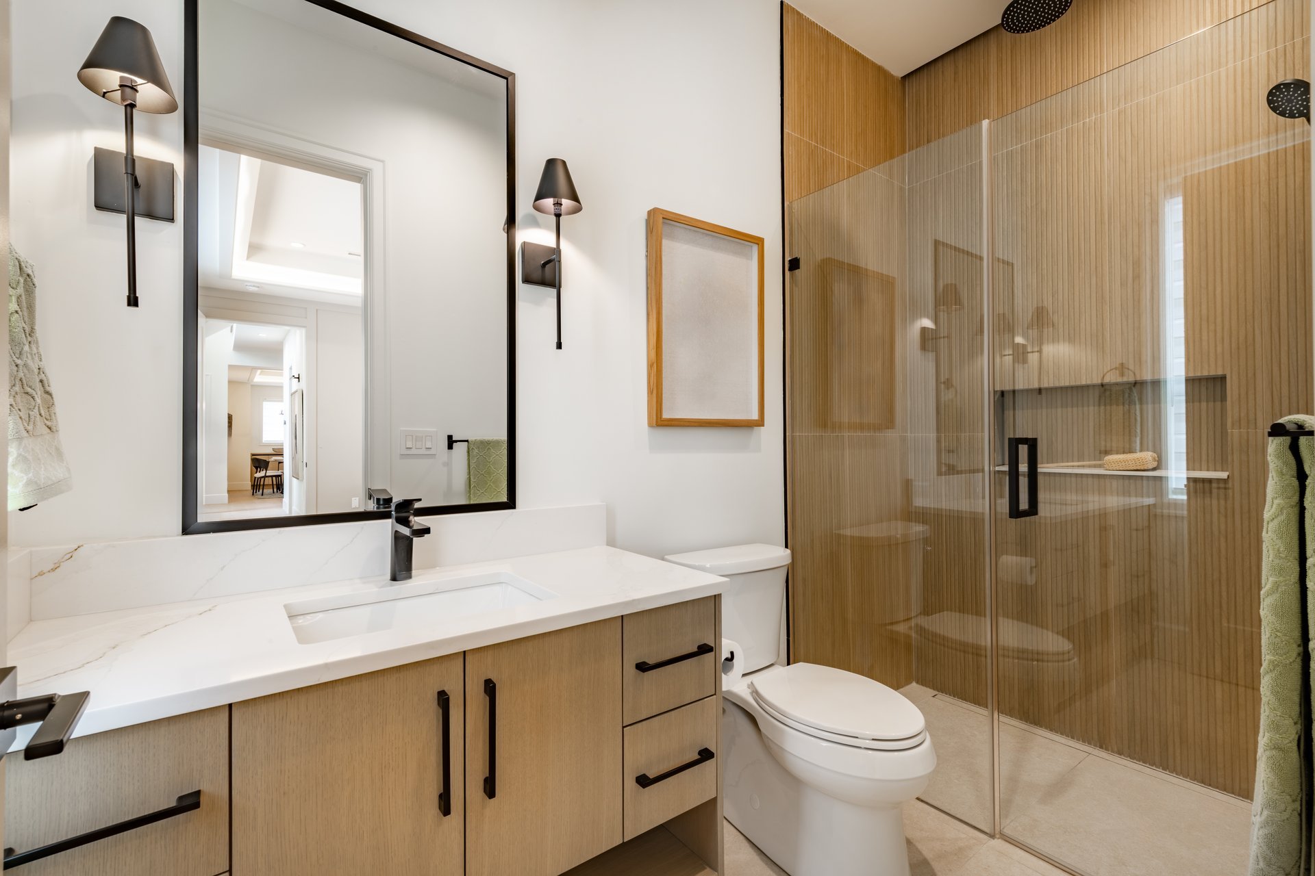 Moderne luxe badkamer renovatie - TNS AFBOUW